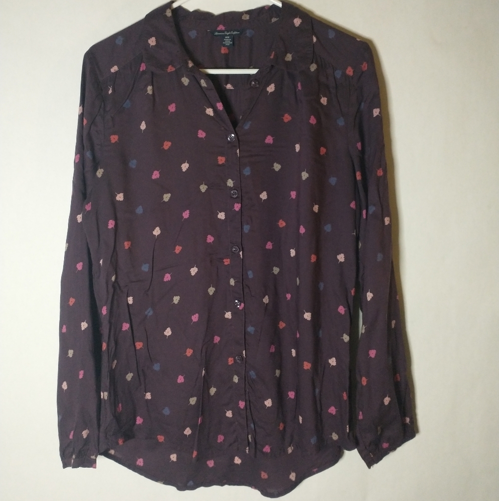 American eagle patterned button up size medium